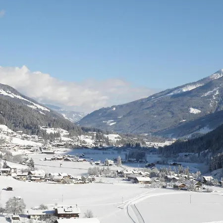Beautiful Flat By The Cross-country Trail Wald im Pinzgau