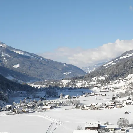 Beautiful Flat By The Cross-country Trail Wald im Pinzgau